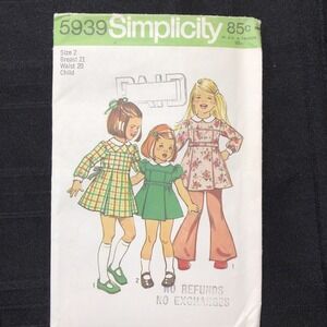 VTG Simplicity 5939 Childs Dress Size 2 /Uncut 1973